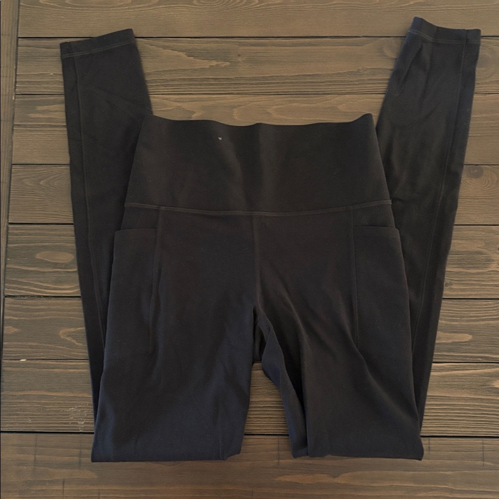 Athleta Black Salutation Stash Tights
